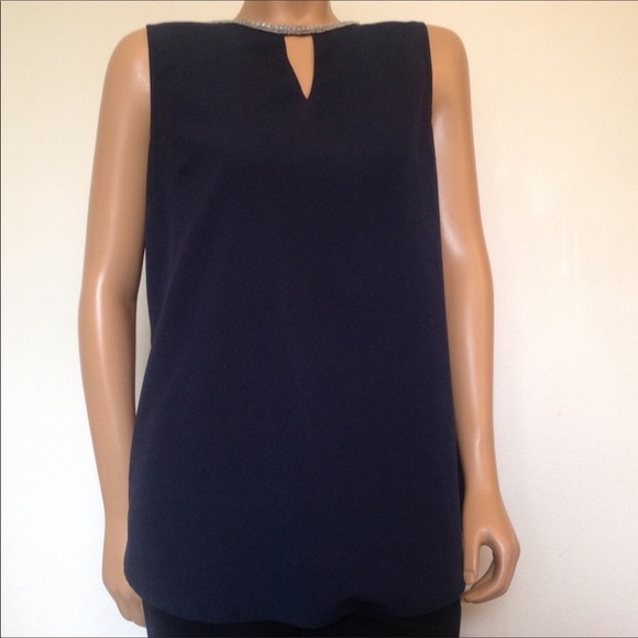 Top - Picture 4 of 6